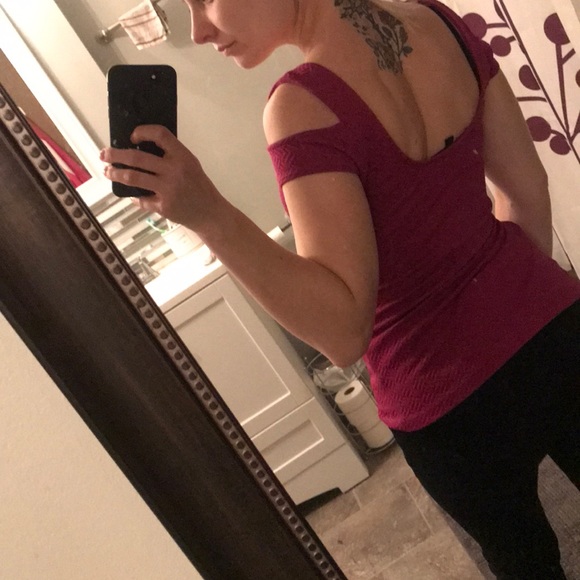 Chandail Guess 💓 - Picture 5 of 6